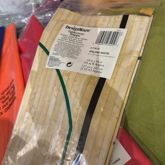 Bundle of 5 Round 84”‎  Diameter Plastic Table Cover - Picture 2 of 2